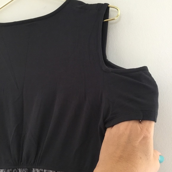 Boston Proper Dark Grey Open Shoulder Top - Picture 13 of 15